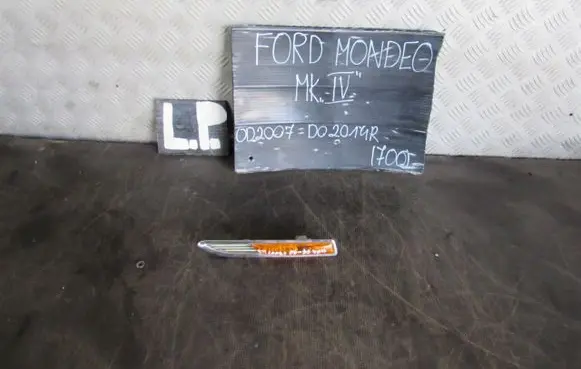 Ford Mondeo MK IV Front fender indicator light 
