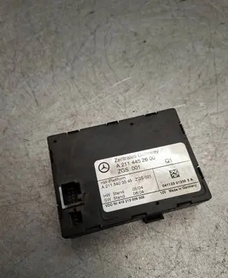 Mercedes-Benz E W211 Gateway control module A2114452600 A2115403545 410213009005