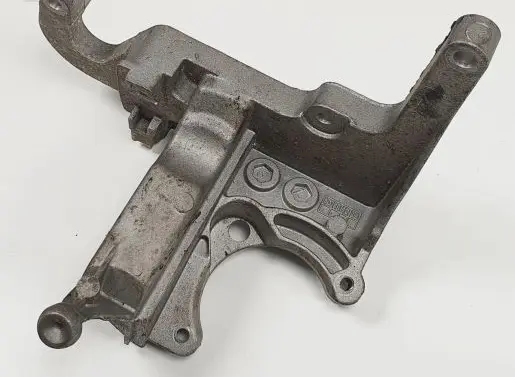 Ford Focus C-MAX Fuel pump bracket AV6Q-9B470-BB