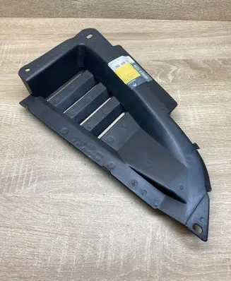 Renault Laguna I Front arch trim 7700844582