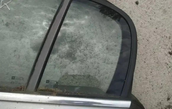 Opel Signum Rear vent window glass as2