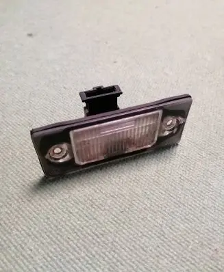 Volkswagen Golf IV Number plate light 1J5943021