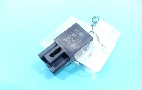 Toyota Sienna XL30 III Central body control module 90980-04171 IMPRK1257062