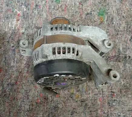 Ford Focus Generator/alternator 3M5T10300LC