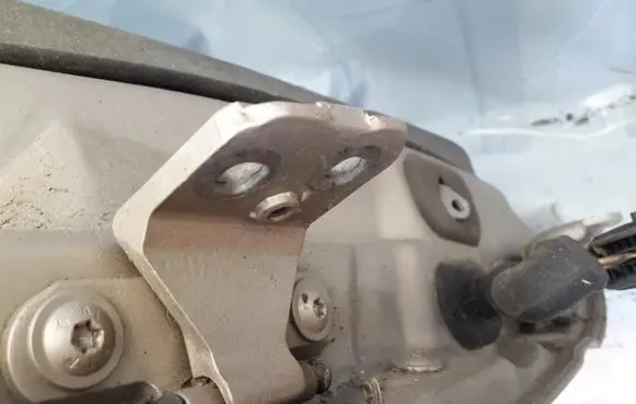 Renault Laguna I Rear door lower hinge