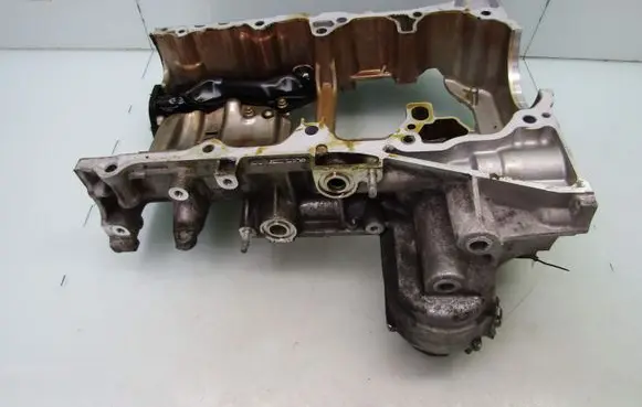 Lexus IS III XE30 Oil sump 10290