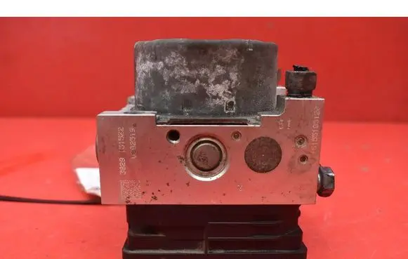 Ford Mondeo MK I ABS Pump EG9C2C405EE
