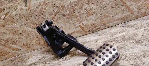 Mercedes-Benz SLK R172 Brake pedal A1722900101