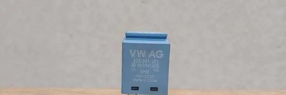 Volkswagen PASSAT CC Other relay 899341000 3C8951253