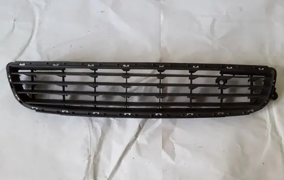 Opel Zafira B Front bumper lower grill 13124978 325769024 F0313986