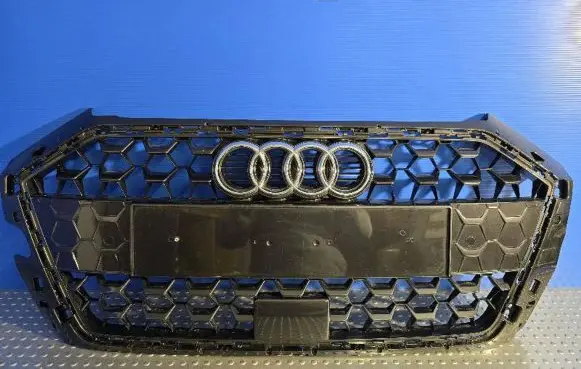Audi A1 Front grill 82A853651B 82A853653B