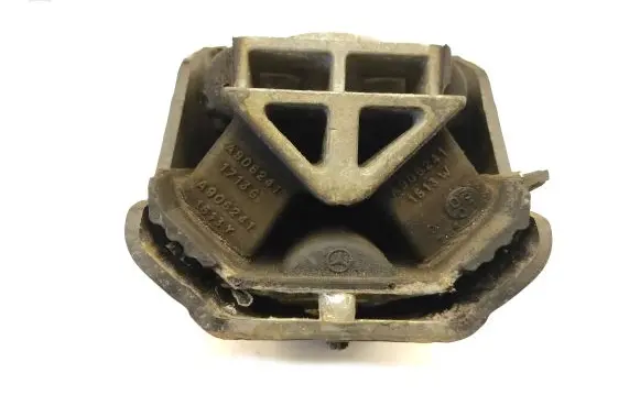 Mercedes-Benz Sprinter W906 Engine mount bracket A9062411713G A9062411613Y