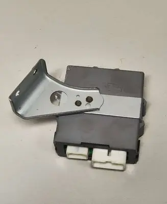 Lexus RX 330 - 350 - 400H Window wiper relay 8594048020 623332000