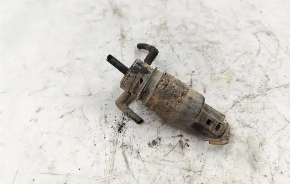 Windscreen/windshield washer pump
