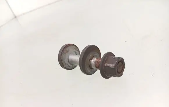 Mercedes-Benz R W251 Rear suspension camber bolt
