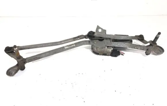 Front wiper linkage and motor