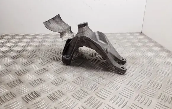 Audi A4 S4 B9 Engine mounting bracket 8W0199308H