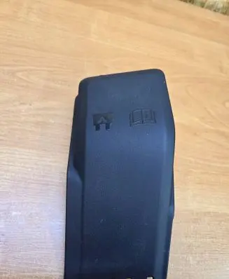 Volvo V70 Fuse box cover 6G9T14A076L PA6GB20GF10