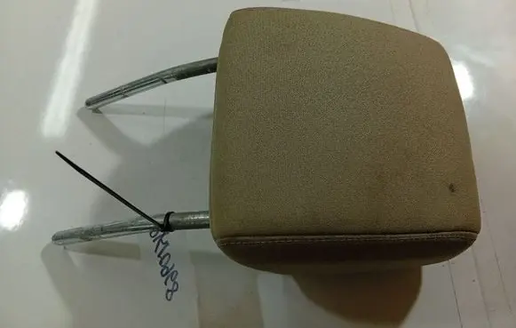 Ford Fiesta Front seat headrest 