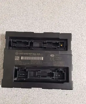 Audi A8 S8 D4 4H Comfort/convenience module 4H0907064AD