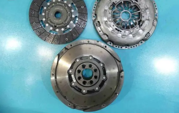 Toyota Avensis T270 Dual mass flywheel 415075210 IMPRK1293115