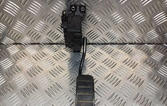 Renault Master II Accelerator throttle pedal 8200724059 6PV00811904