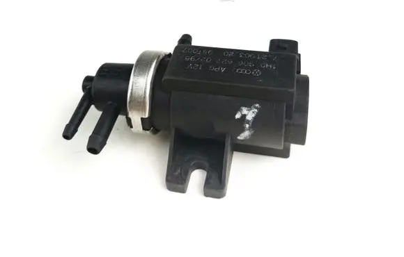 Skoda Octavia Mk1 (1U) Turbo solenoid valve 1h0906627