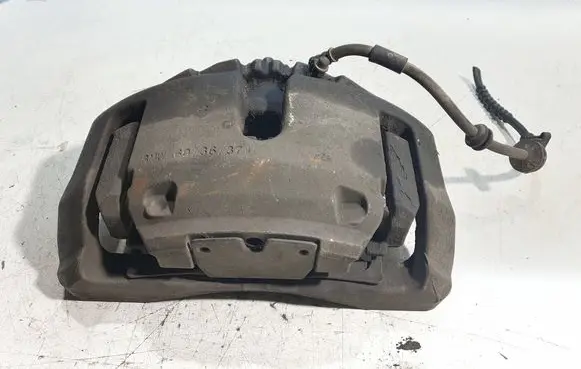 BMW 7 F01 F02 F03 F04 Front brake caliper 6036374
