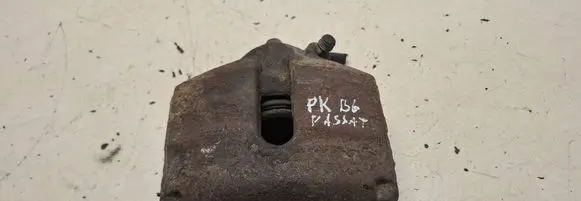 Volkswagen PASSAT B6 Front brake caliper