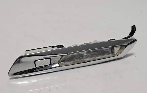 BMW 5 F10 F11 Front fender indicator light 7154170 7154168