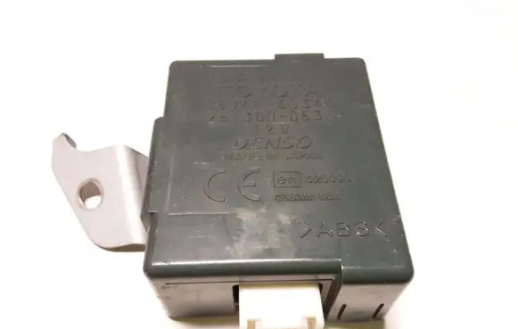 Toyota Land Cruiser (J120) Door control unit/module 8974160340 2513000531