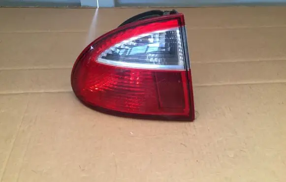 Seat Leon (1M) Rear/tail lights 1M6945111 1M6945095A