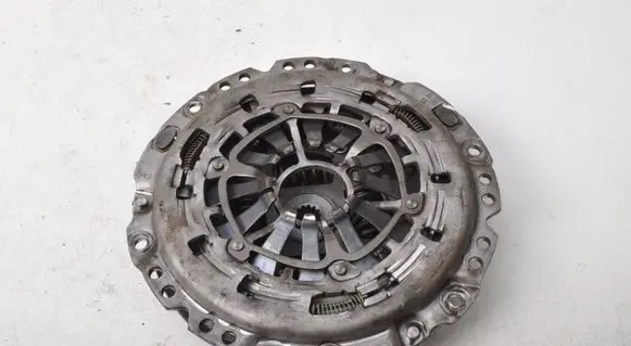 Opel Astra H Pressure plate LUK