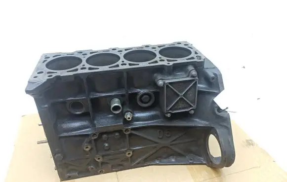 Mercedes-Benz E W211 Engine block 646951 611