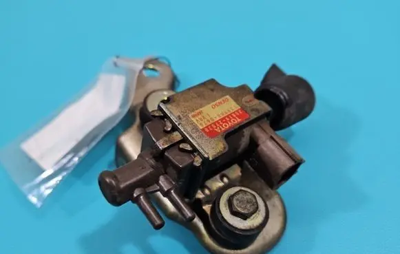 Toyota Corolla Verso E121 Turbo solenoid valve 25819-27020 IMPRK1433398