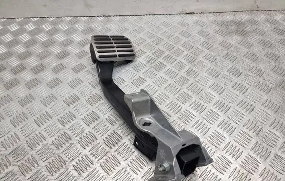 Volkswagen Phaeton Brake pedal 3D1723139