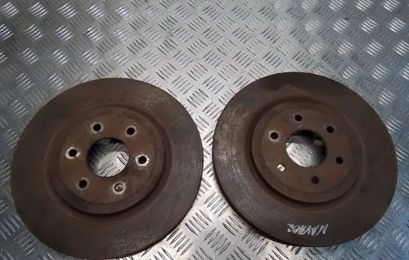 Nissan Navara D40 Front brake disc
