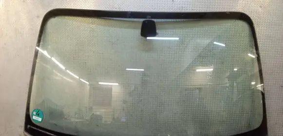 BMW 1 E81 E87 Front windscreen/windshield window
