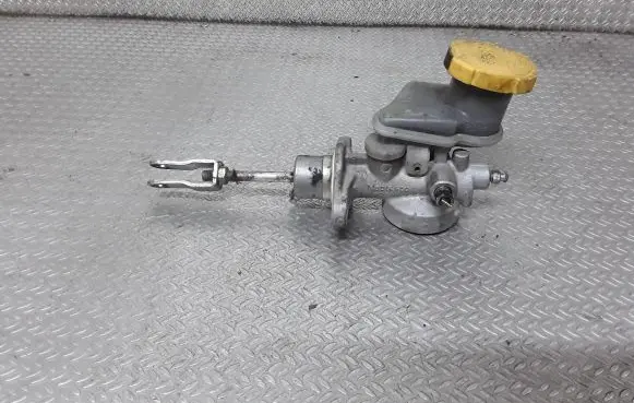 Subaru Forester SH Clutch master cylinder