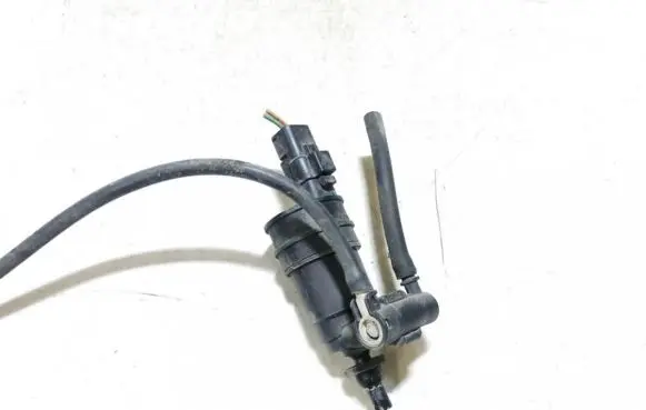 Renault Scenic I Windscreen/windshield washer pump