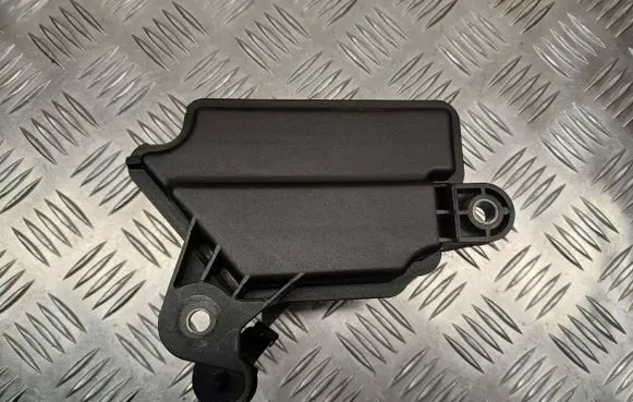 Vacuum air tank