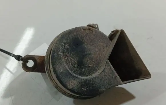 Skoda Fabia Mk2 (5J) Horn signal 