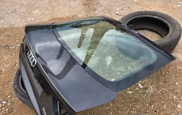 Tailgate/trunk/boot lid