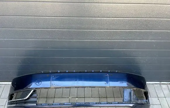 Volkswagen PASSAT B7 Front bumper