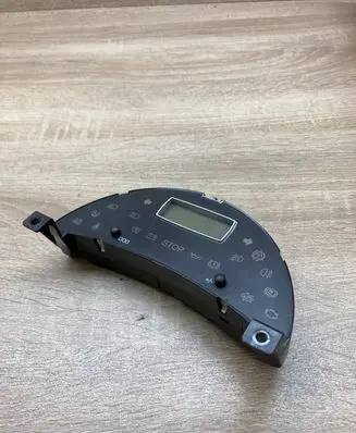 Speedometer (instrument cluster)