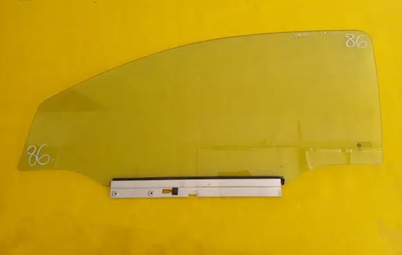 Opel Corsa C Front door window glass four-door