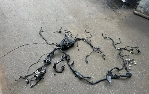 Toyota Sienna XL40 IV Engine installation wiring loom 8211108K71