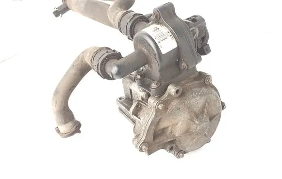 BMW 3 E46 Power steering pump 7512537 6756611 7614955107