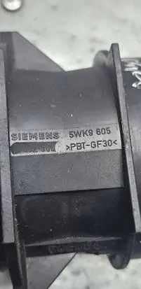 BMW 5 E39 Mass air flow meter 5WK9605 SIEMENS PBTGF30