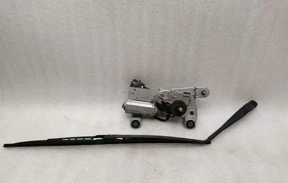 Porsche 911 996 Rear window wiper motor 99662804000